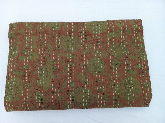 Gorgeous quilt that has the perfect vintage look! Unique Design Kantha Quilt Natural vegetable dyes colour
