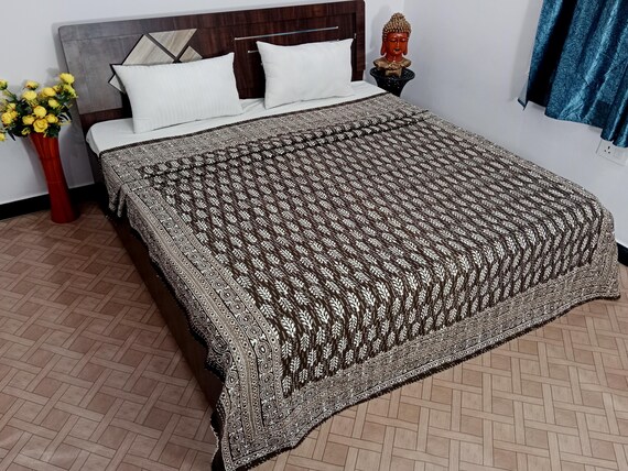 Premium Light Brown Bedspread, Queen & King Size Quilt, Hand-Stitched Kantha Design, 2 Pillow Covers (18x28 inches), Unique Bedding Set