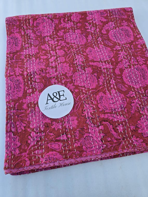 Floral Handmade Kantha Quilt, Vintage Floral Block Print Bedding Vintage Bedding Quilt Gorgeous quilt that has the Perfect Vintage Look