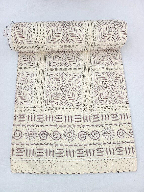 Handmade Kantha Quilt Kantha Quilt bedding Handblock Print Indian Netural Colour floral print Quilt Hand Stitched Natural vegetable dye quil