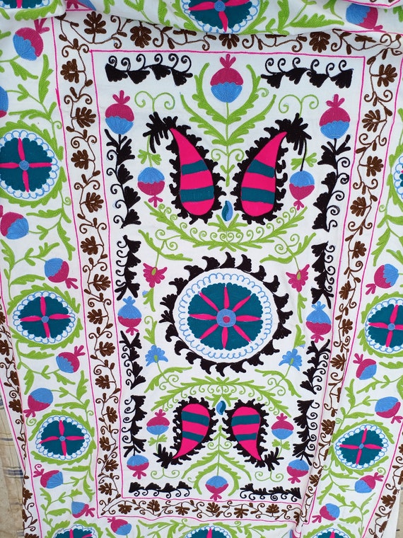 Suzani Embroidery Work Hand Embroidered Suzani Wall Hanging Bedding Sofa Cover Gorgeous Vintage Suzani Tapestry Bedcover Handmade Bedspread