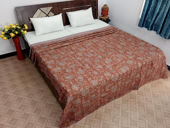 Premium Handcrafted Kantha Quilt, Vintage Style, Natural Vegetable Dye, Eco-Friendly Bedding, Unique Traditional Indian Quilt for Bedroom
