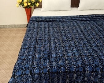 Edredom Kantha Floral Azul: Roupa de Cama de Algodão Indiano com Estampa Handblock