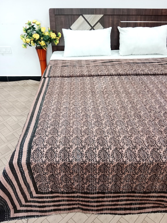 Floral Handmade Kantha Quilt, Vintage Floral Block Print Bedding Vintage Bedding Quilt Gorgeous quilt that has the perfect vintage look