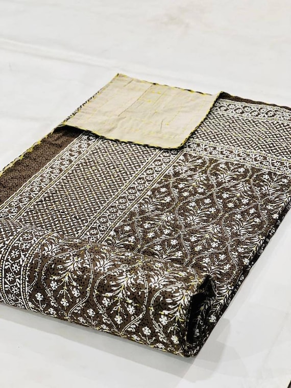Luxury Vintage Brown Quilt – Handmade Bedding Set with 2 Free Pillow Covers, Boho Bedroom Blanket, Cozy Home Décor, Unique Rustic Quilt