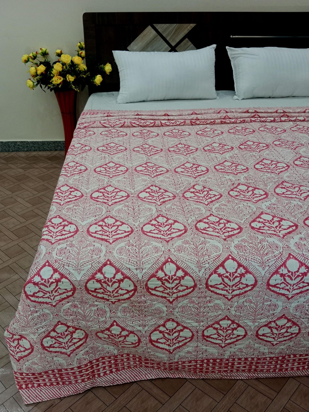 kantha quilt × hand block print dress Hand Block Print Kantha Quilt: Pink Floral Boho Bedding - Etsy Norway