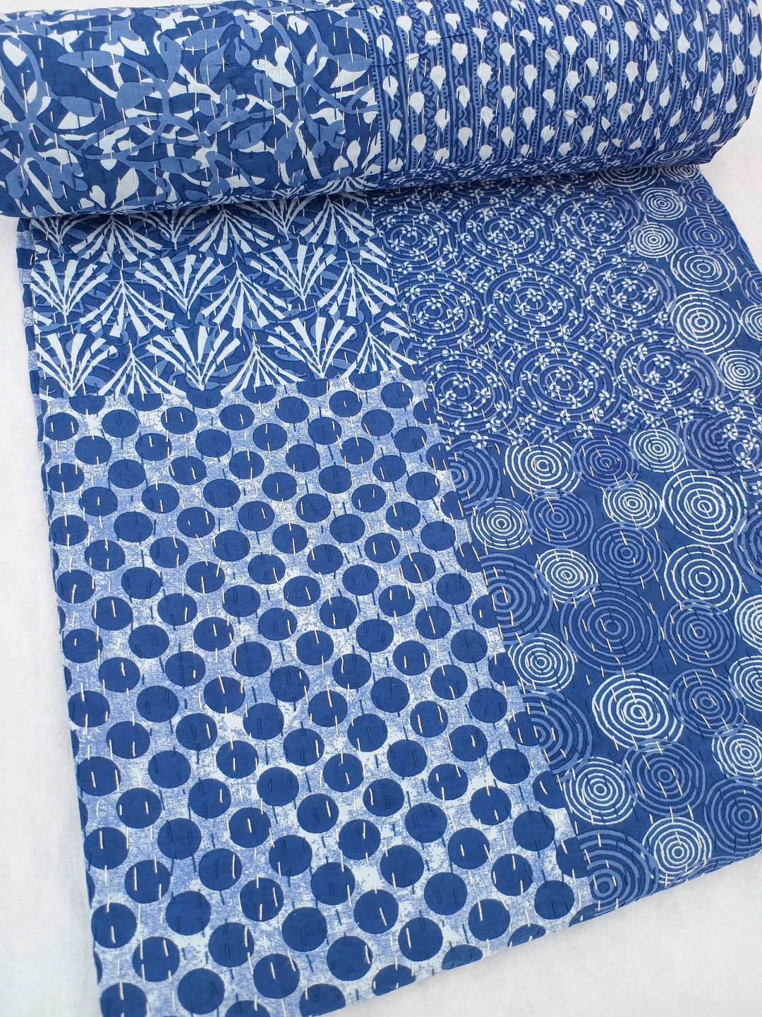 Trapunta Kantha Fatta A Mano Con Uccellini – Copriletto Bohémien King Size 228x274 Cm, Stile Unico
