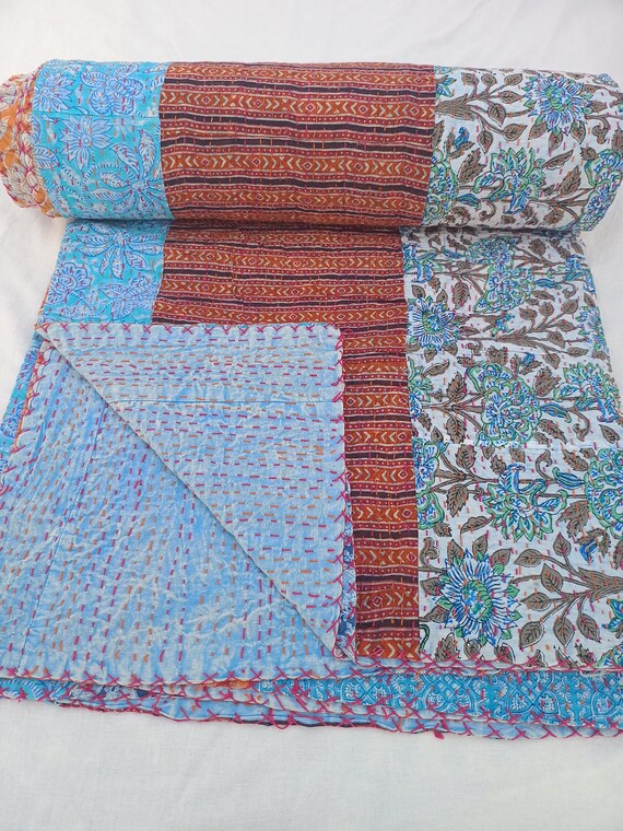 Handmade Patchwork Kantha Quilt: Vintage Indian Bedspread
