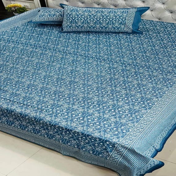 Vintage Bedding Floral Hand Stitched Floral Kantha Quilt: Double/Queen
