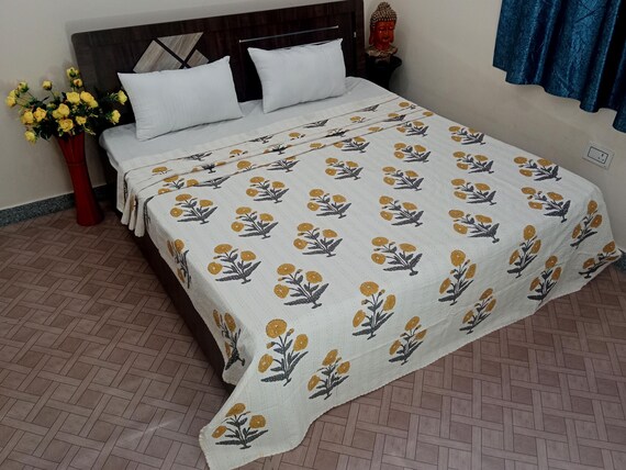 Floral Quilt from india kantha quilt queen yellow Leaf kantha quilt bedspread full size quilt Indian kantha throw Kantha Block Printed quilt