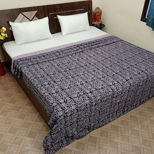 Indian Purple flower Kantha Quilt Bedding Indian print Floral Purple Bedspread Queen Quilt Kantha Quilt Queen purple Kantha Quilted Bedding
