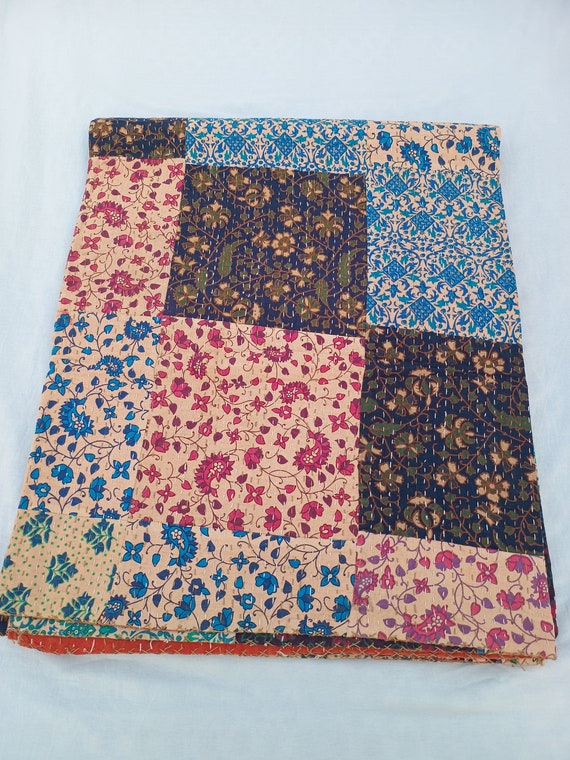 Patchwork Quilt Kantha Quilt Handmade Vintage Quilts Assorted Bedding Throw Blanket Bedspread Quilting Mixed Hippie Quilts AandETextileHouse