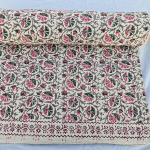 Kantha Quilt Bettwäsche Handblockdruck Blumendecke Indische natürliche Farbe, handgenähte ländliche Kantha-Bettwäsche, ethnischer Wohnkulturstil