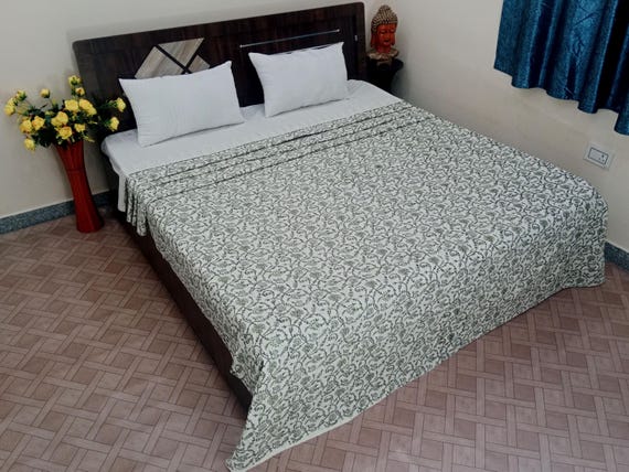 Handmade Indian Cotton Kantha Quilt Queen, Boho Throw Blanket, Floral Block Print Bedding, Vintage Bohemian Bedspread, Cotton Bed Cover