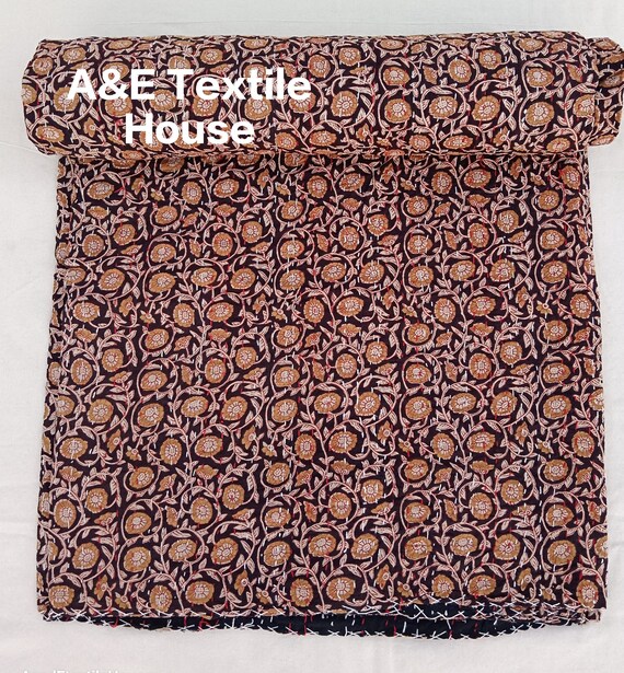 Handmade Quilt Floral Print Kantha Quilt: Indian Bedding Block Print Quilt Cotton Bedspread