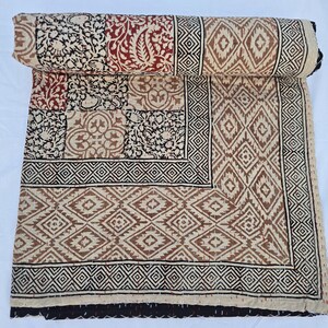 Kantha Quilt Bettwäsche Handblockdruck Blumendecke Indische natürliche Farbe, handgenähte ländliche Kantha-Bettwäsche, ethnischer Wohnkulturstil