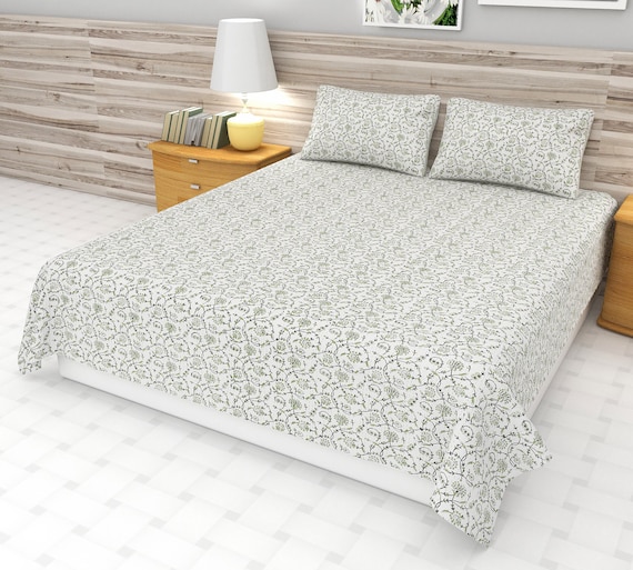 Green floral Kantha Quilt Handblock Print floral Netural Colour Green floral Kantha Quilt + 2 Standard Size 20x26 Inches pillow cover free