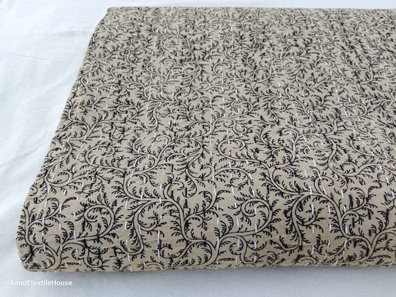 Premium Beige Kantha Quilt Handblock Print floral Kantha Indian Bedding Natural Color Indian inspired Bedding Home Decor Summer Trends Quilt