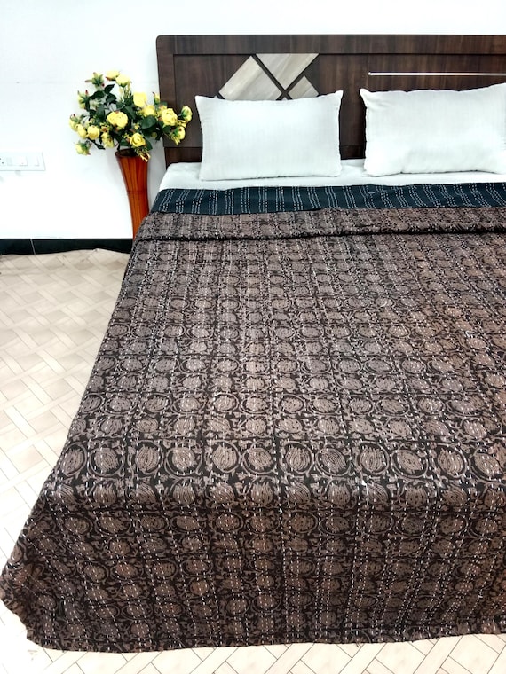 Floral Handmade Kantha Quilt, Vintage Floral Block Print Bedding Vintage Bedding Quilt Gorgeous quilt that has the perfect vintage look