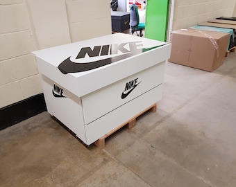 XL Giant Shoe Box - holds 24no pairs of sneakers