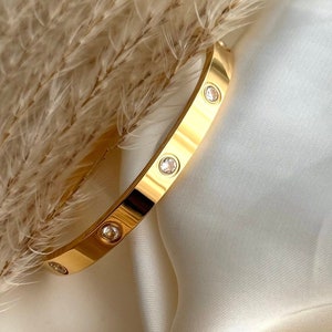 Bangle - 18K gold plated with high-quality zircon stones