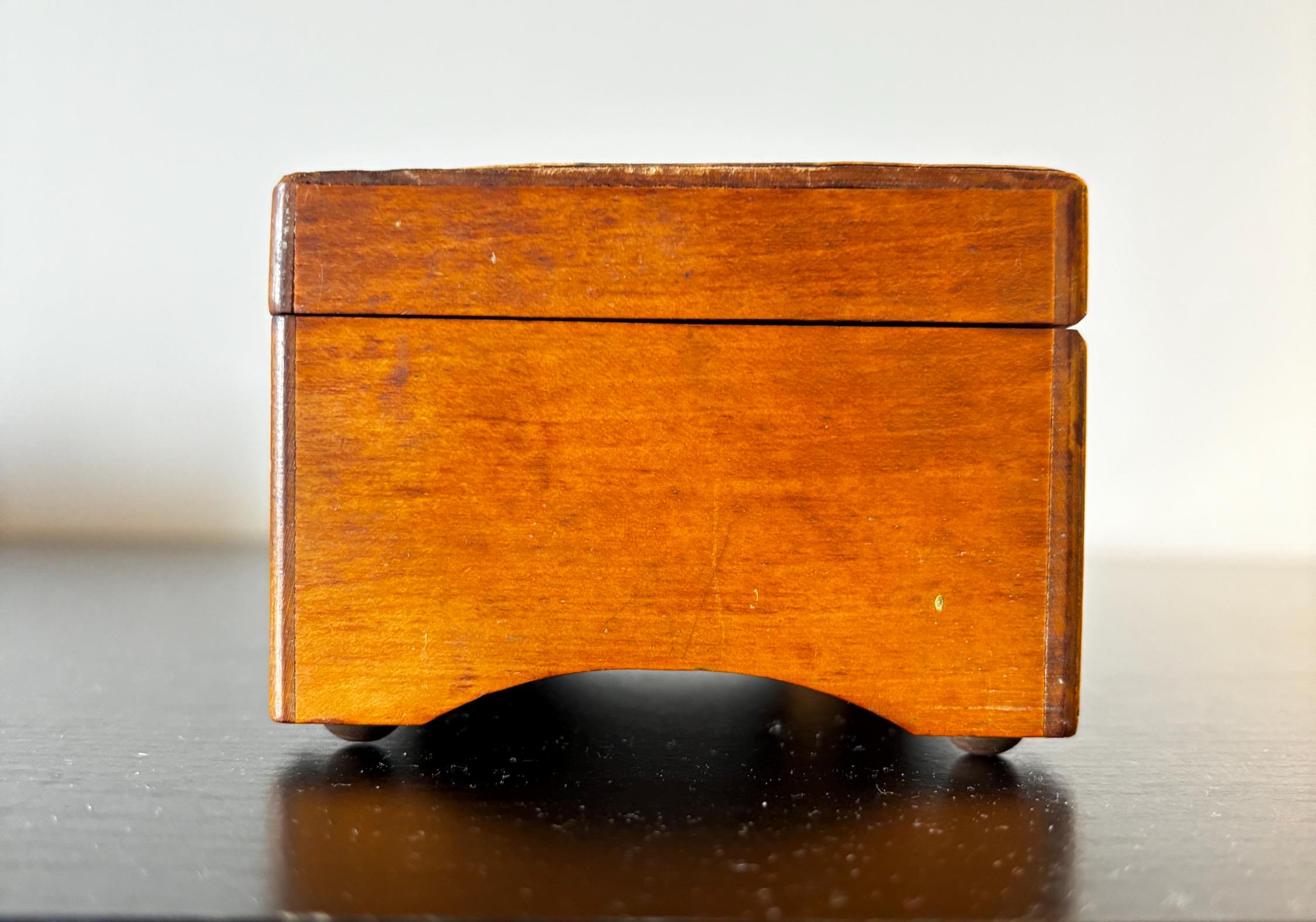 Vintage 1940's Thorens Music Box, Brahm's Lullaby and Mary Had a