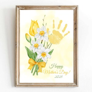 Buono regalo stampabile per la festa della mamma, attività artigianale con impronte di mani e piedi di bambini, primo regalo per la festa della mamma per la mamma o la nonna da Kids