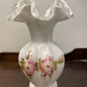 Vintage Fenton Blommig Blomma Handmålad Silvervapen Melon 6,5" Vas med Volang i Glas