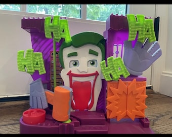 Fisher Price Imaginext DC Super Friends Joker's Fun House 2009 Play-set- Works!