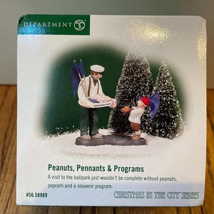 Department 56 Peanuts, Pennants & Programs 58989 Retired Christmas in the City