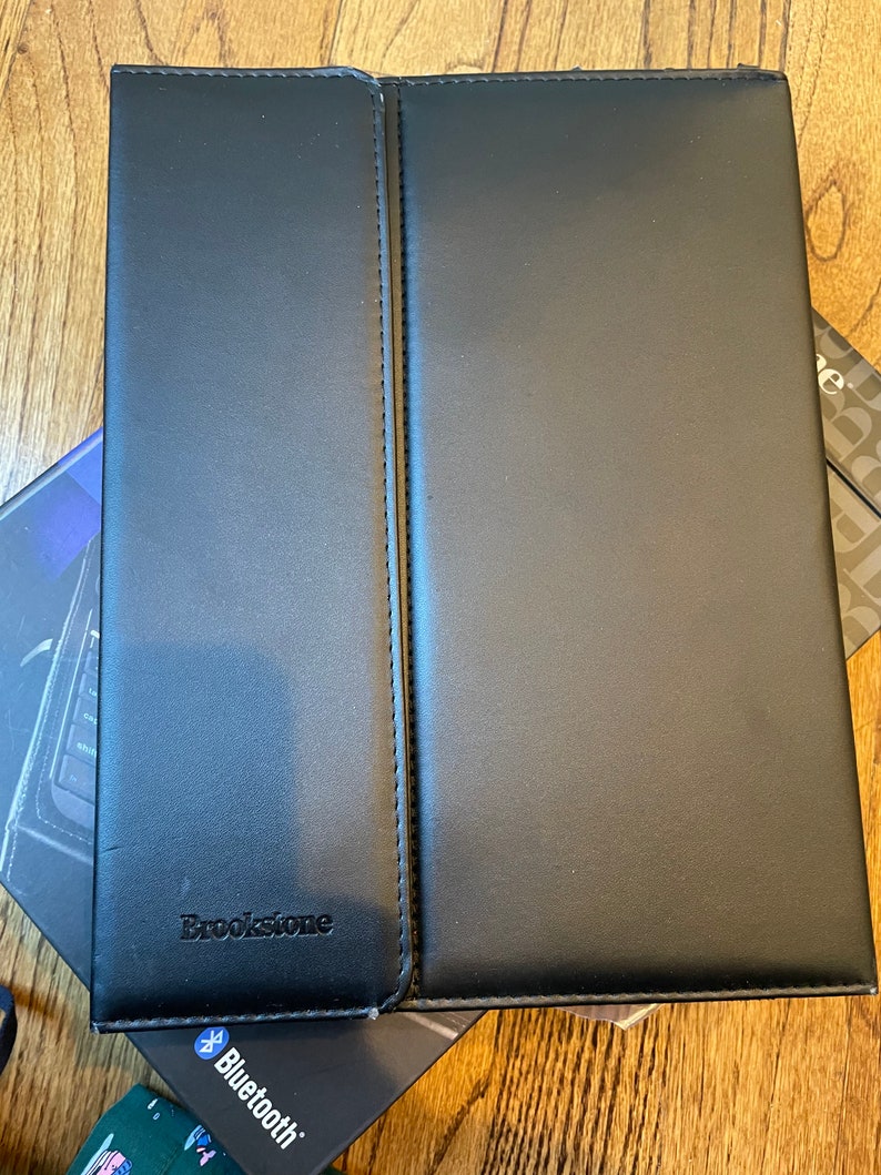 BROOKSTONE Bluetooth Keyboard W/portfolio Case Forapple iPad 2 Black - Etsy