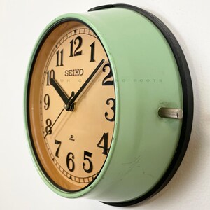 1970 Seiko Green Retro Vintage Industrial Antique Steel Quartz Clock For Sale