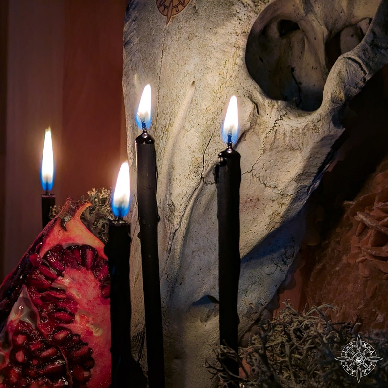 Rituel HEKATE et bougies de sorcière affiné avec de l'encens au styrax sorts de croisement protection transformation 100 % cire d'abeille noire image 3