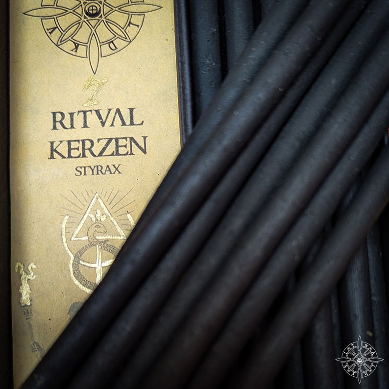 HEKATE Ritual & Hexen Kerzen mit Styrax veredelt Erkenntnis Schutz Transformation 100% schwarzes Bienenwachs German