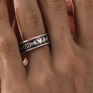 Keltische Claddagh-bandring, sterlingzilveren kroonring met Keltische knoop, sierlijke statementring voor vriend, vintage ring, jubileumcadeau