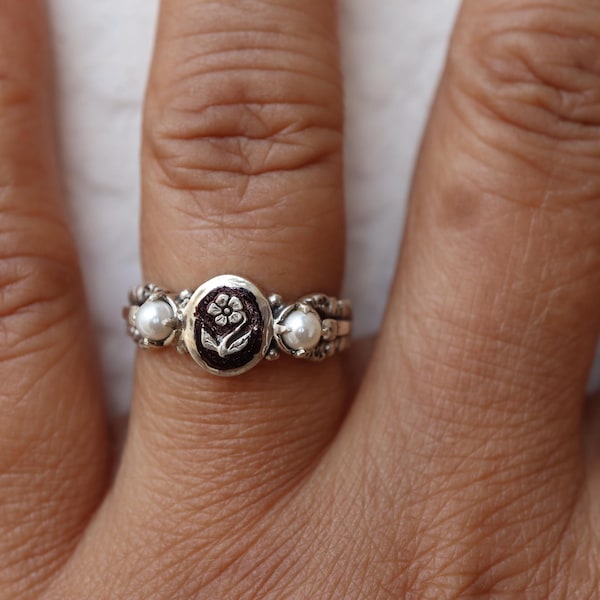 Forget Me Not Floral Ring for Women in Oxidized Silver with Pearls – Vintage Jewelry, Birthday Anniversary Gift Ring Gift for Her