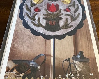 Wool Applique Kit for Round Wall Hanging designed by Sew Cherish (Tulips/Clover)