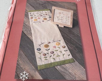 Wool Applique Kit for spring table runner called Garden Fancies by Nutmeg Hare