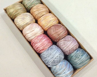 Matschig Monet Valdani bunte Perle Cotton Ball Sz12 109yd Muddy Monet Sammlung 12 Farben