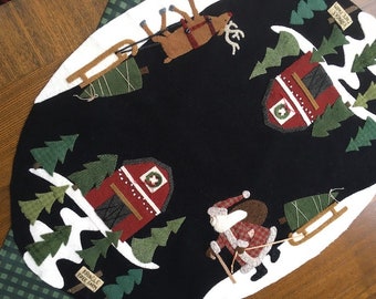 Wool Kit - Applique Table Topper called Going to Kringle Tree Farm by Nutmeg Hare