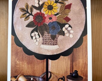 Wollset - Wollpaket - Rund um den Mai - Blumen im Korb von Sew Cherish