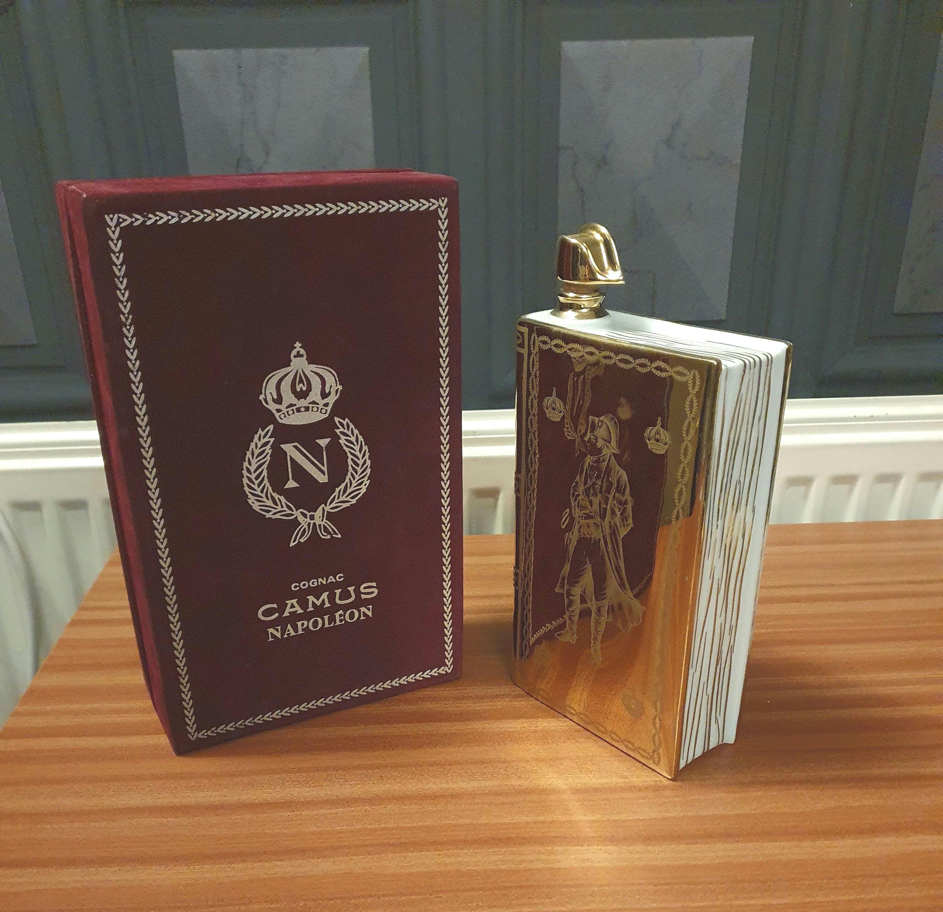 CAMUS COGNAC、Chabot NAPOLEON. 2本セット ナポレオン NAPOLEON カミュ CAMUS シャボー CHABOT古酒2本 ブランデー