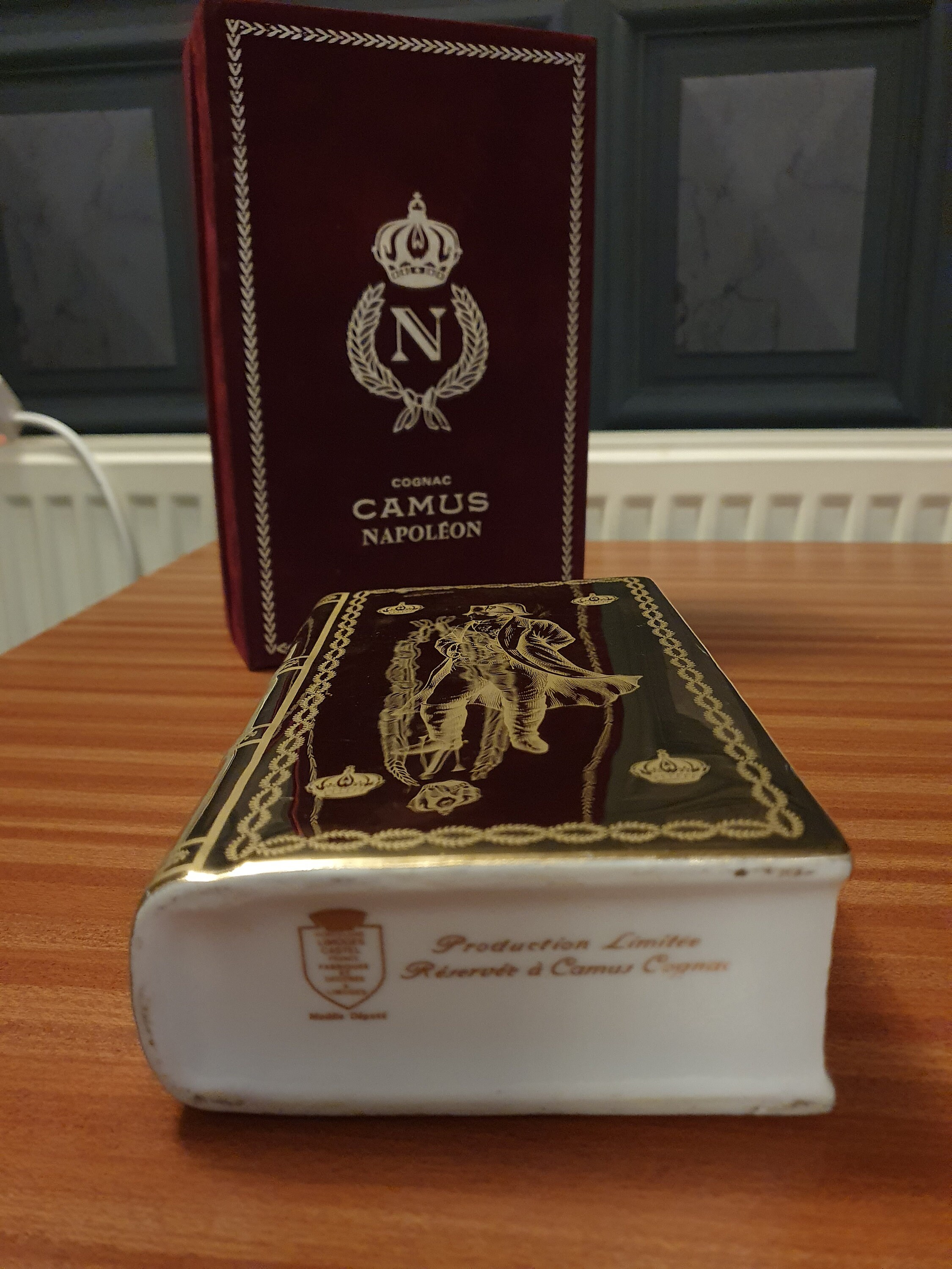 22k Gold Gilded Cagnac Camus Grande Marque Napoleon Decanter