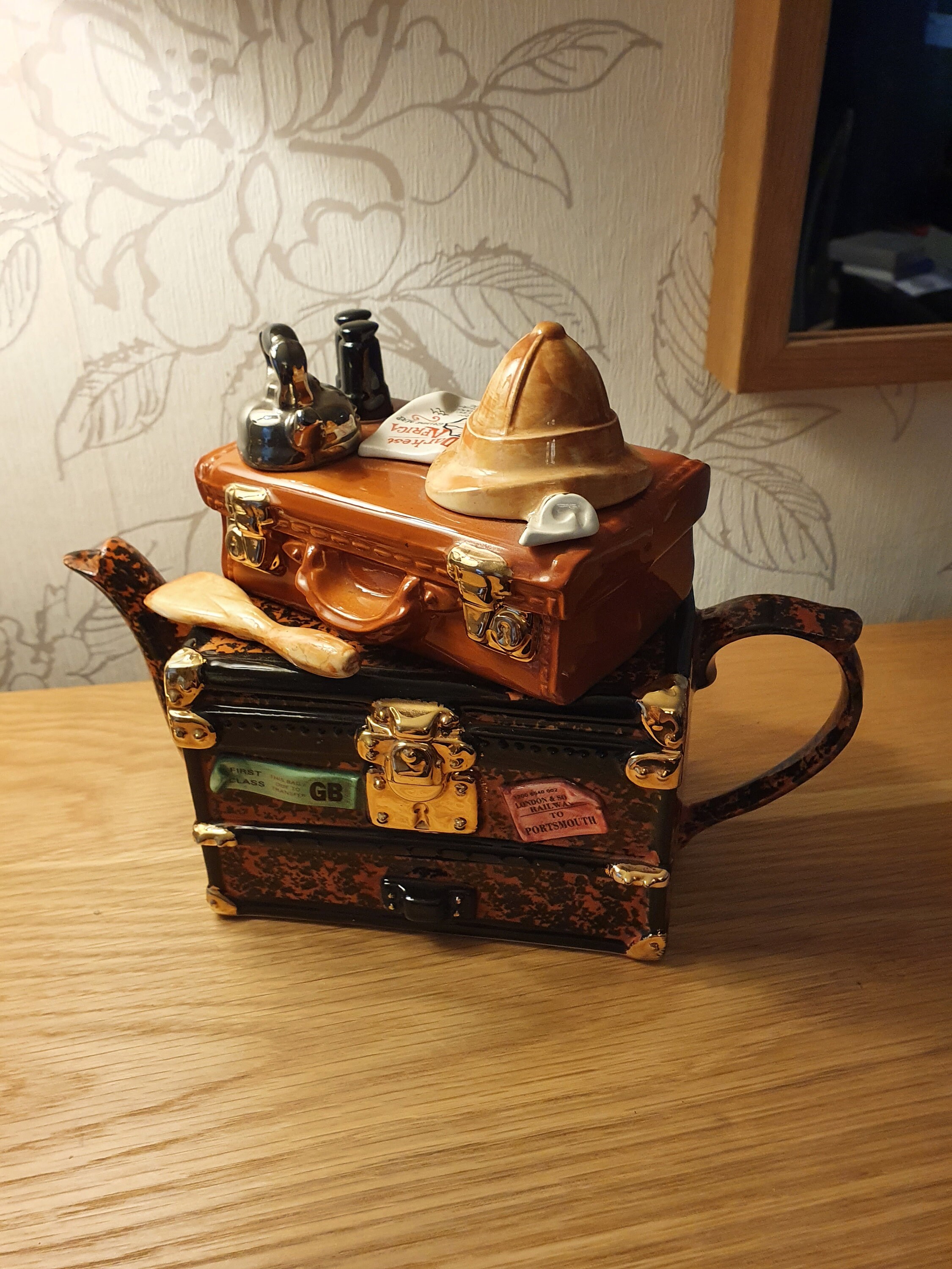 Swineside Novalty Teapot African Safari - Etsy UK