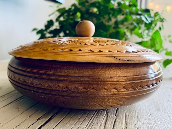 Vintage Carved Round Wooden Box - image 7