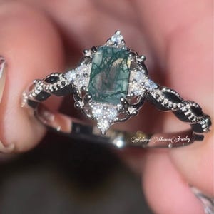 Vintage Natural Green Moss Agate Ring- 925 Sterling Silver Engagement Ring For Women- Promise Ring Green Gemstone Anniversary Gift For Her