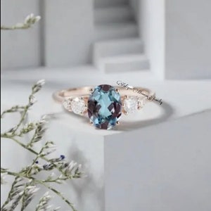 Lab Alexandrite Ring Vintage Solitaire Ring Solid Silver Engagement Ring June Birthstone Anniversary Ring Personalized Gifts