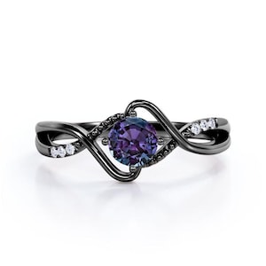 Vintage Alexandrite Engagement Ring, Wedding Ring, Unique Promise Ring, Minimalist Ring For Her, Proposal Ring, Gift For Her
