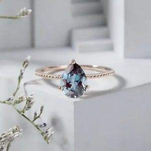 Lab Alexandrite Handmade Ring, Engagement Ring, Alexandrite Gemstone Ring Stylish Women Ring June Birthstone Ring