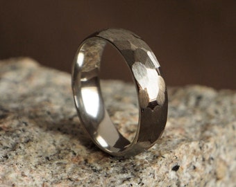 Surgical Steel Ring with Hammered Texture // Unisex Jewellery